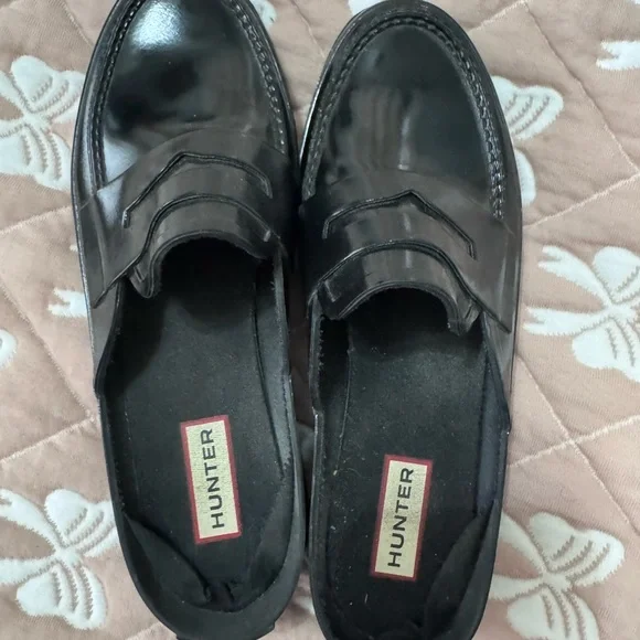 Hunter Black Patent Penny Loafers - Women’s Slip-On Mules - Picture 2 of 3